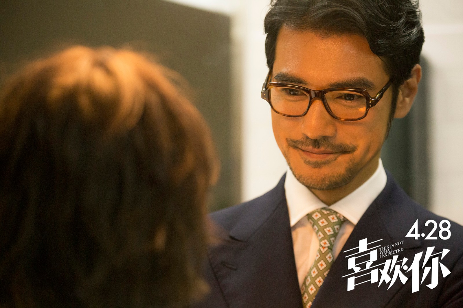 1490260033656022.jpg 劇照1-金城武寵溺微笑.jpg