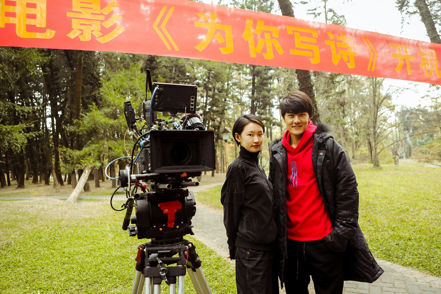 1514014920408192.jpg 876874157095794628.jpg